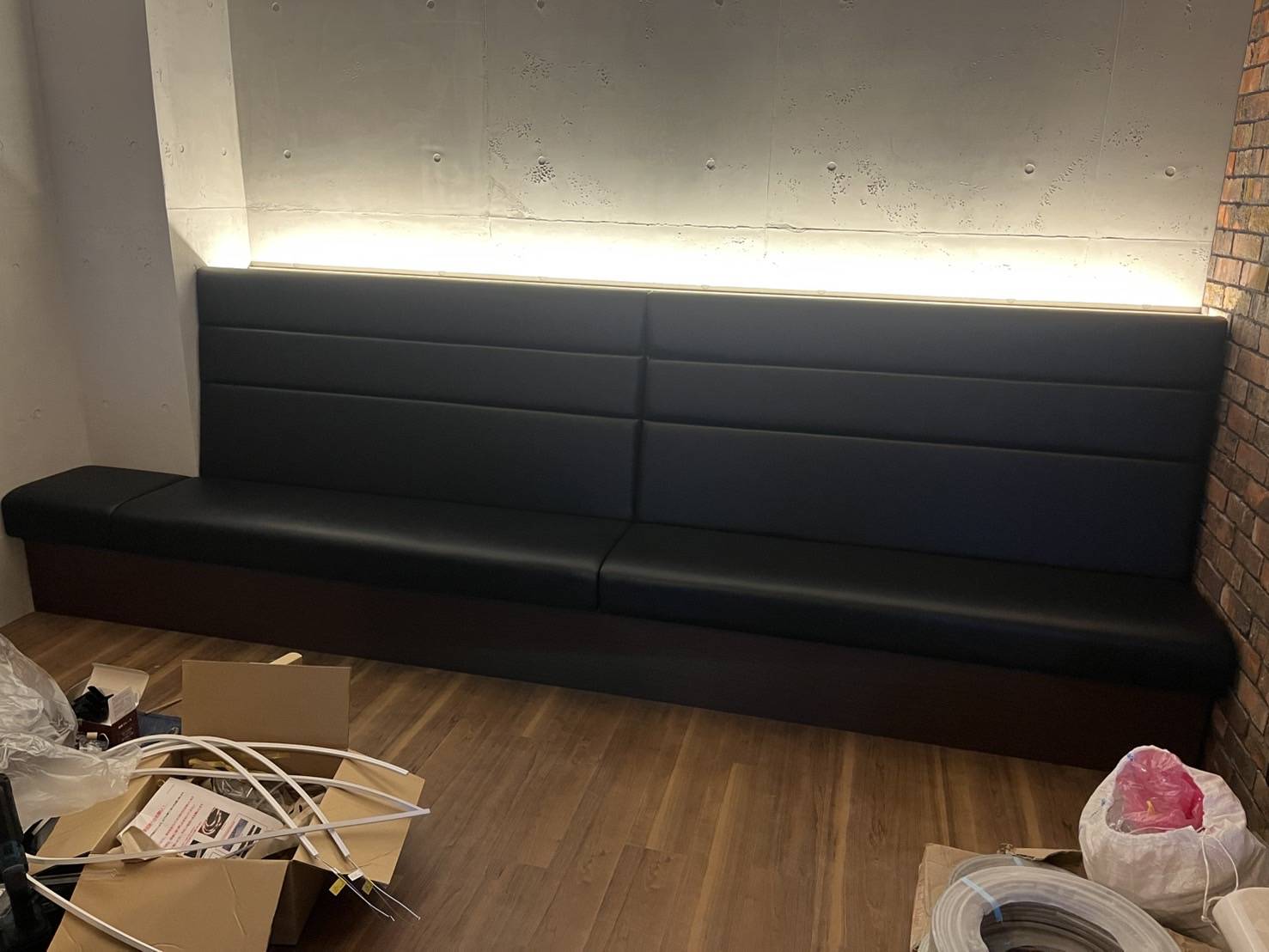 西心斎橋　カフェ　飲食店製作事例ご覧ください。