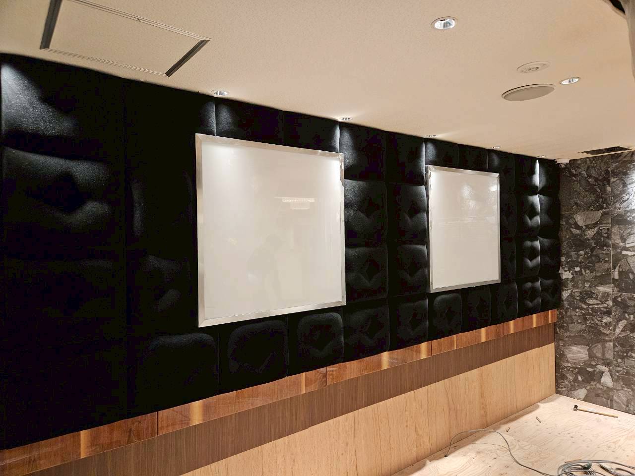 北新地　壁面ファブリック　ラウンジ製作事例ご覧ください。