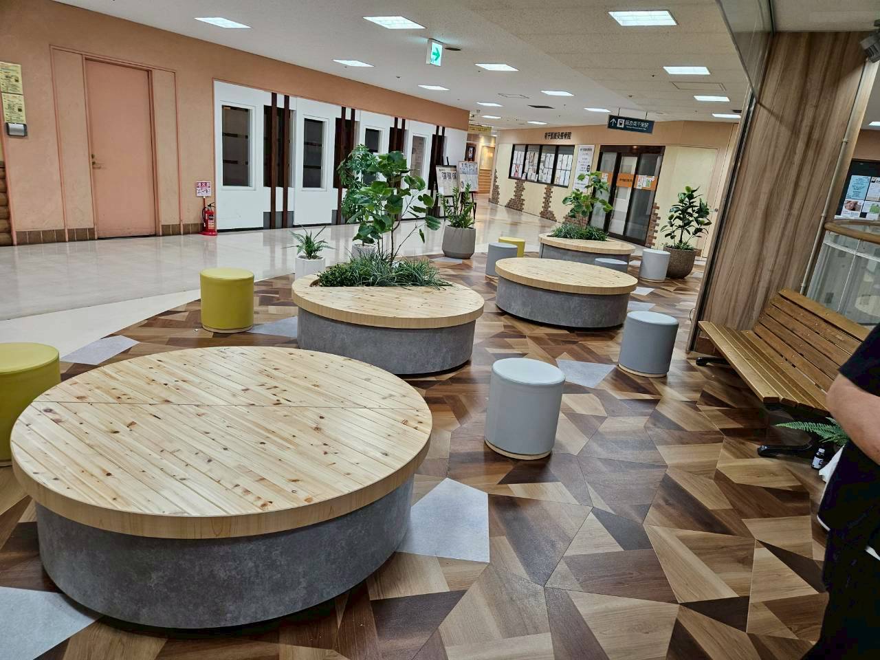 南千里　環境ゾーン　商業施設製作事例ご覧ください。