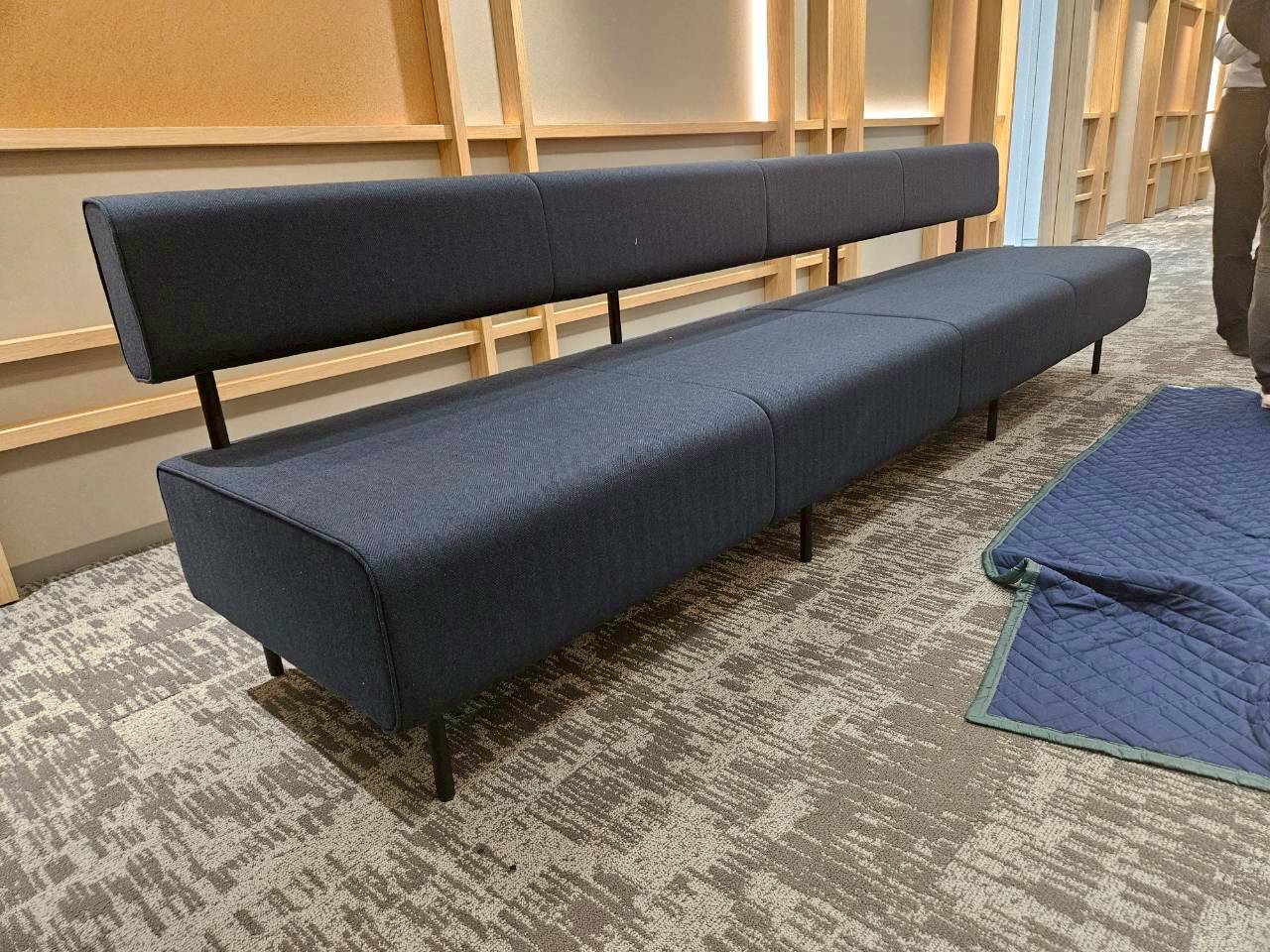 淀屋橋　オフィスベンチ　オフィスベンチ製作事例ご覧ください。