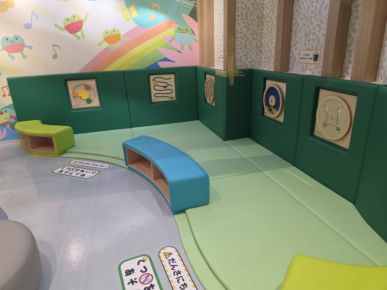 某商業施設　キッズスペース　キッズ製作事例ご覧ください。